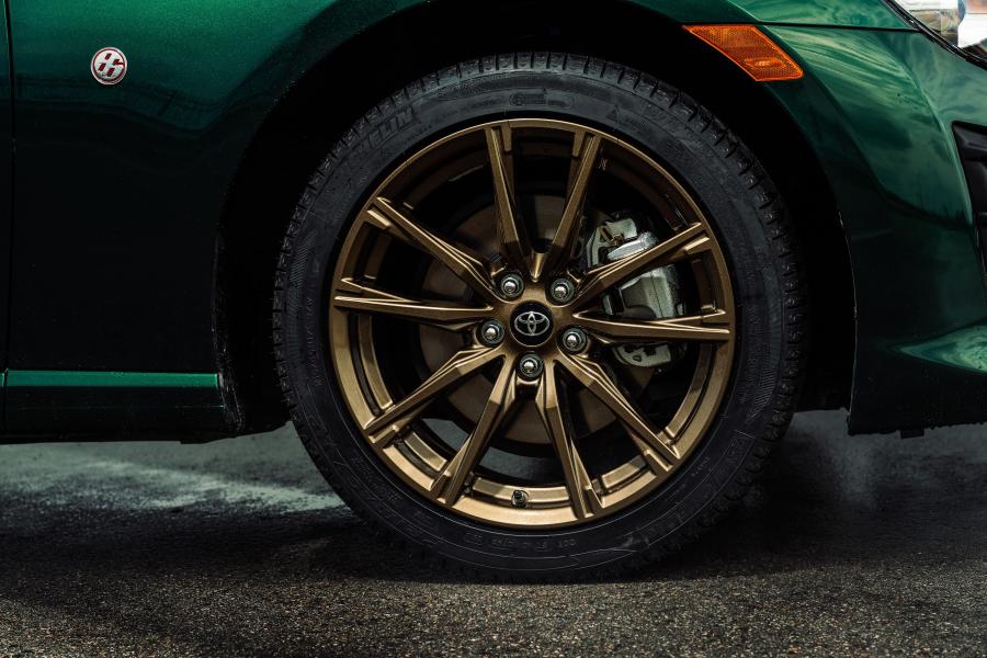 Колеса Toyota GT 86 Hakone Edition 2019 года  (NA) (фото 8 из 13)